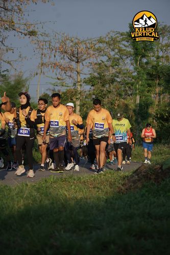 Race photo from Kelud Vertical Challenge 2024