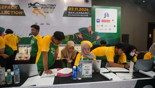 Race photo from Arutmin Borneo Run 2024