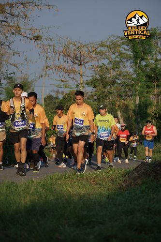 Race photo from Kelud Vertical Challenge 2024