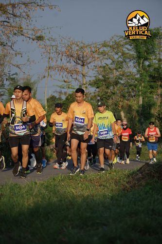 Race photo from Kelud Vertical Challenge 2024