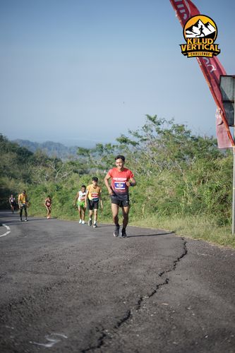 Race photo from Kelud Vertical Challenge 2024