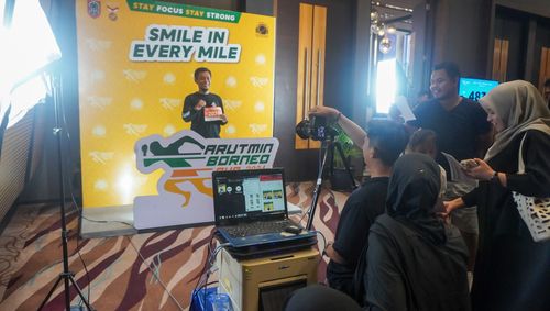 Race photo from Arutmin Borneo Run 2024