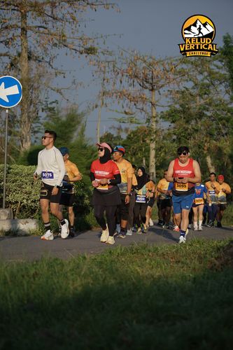 Race photo from Kelud Vertical Challenge 2024