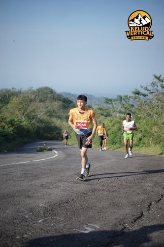 Race photo from Kelud Vertical Challenge 2024