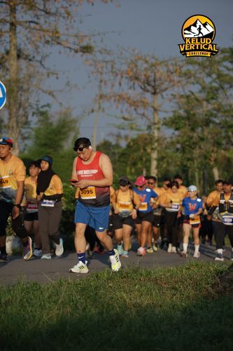 Race photo from Kelud Vertical Challenge 2024