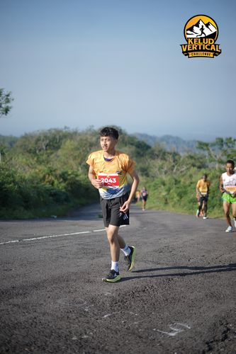 Race photo from Kelud Vertical Challenge 2024