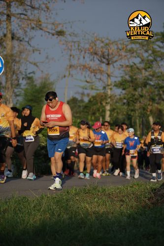 Race photo from Kelud Vertical Challenge 2024