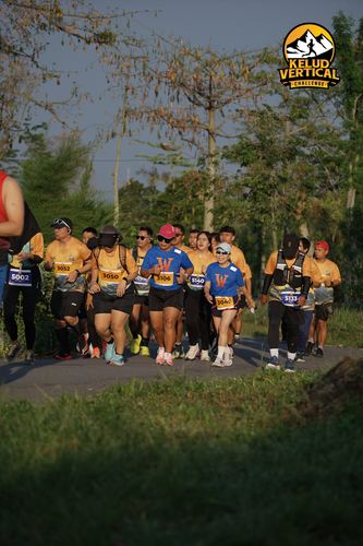Race photo from Kelud Vertical Challenge 2024