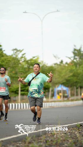Race photo from Arutmin Borneo Run 2024