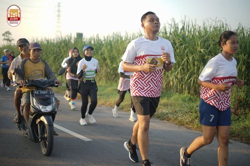 Race photo from Kediri Half Marathon 2024
