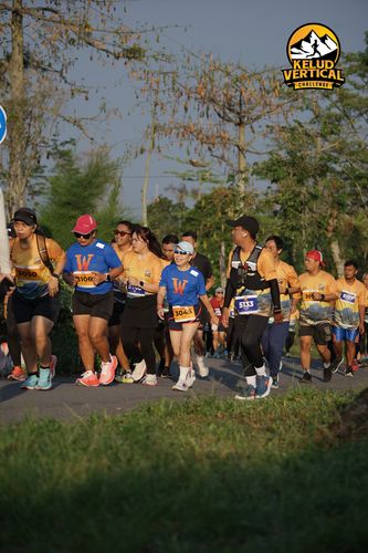 Race photo from Kelud Vertical Challenge 2024