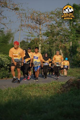Race photo from Kelud Vertical Challenge 2024