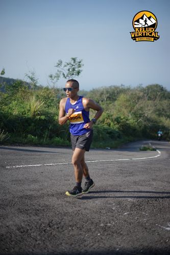 Race photo from Kelud Vertical Challenge 2024