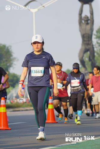 Race photo from Nu Skin Run 10K