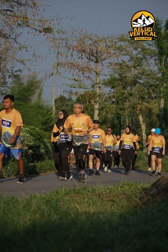 Race photo from Kelud Vertical Challenge 2024