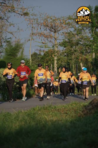 Race photo from Kelud Vertical Challenge 2024