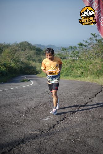 Race photo from Kelud Vertical Challenge 2024
