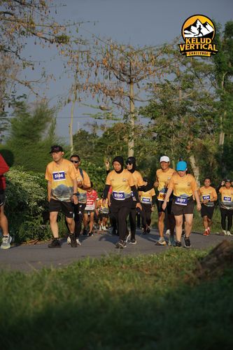 Race photo from Kelud Vertical Challenge 2024