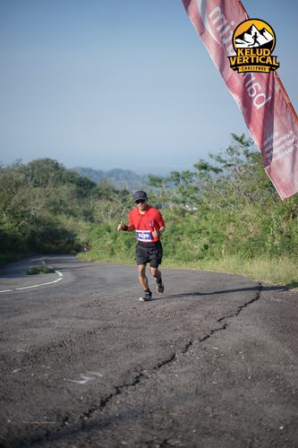 Race photo from Kelud Vertical Challenge 2024