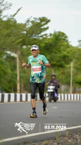 Race photo from Arutmin Borneo Run 2024