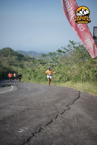 Race photo from Kelud Vertical Challenge 2024