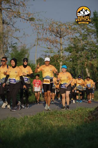 Race photo from Kelud Vertical Challenge 2024