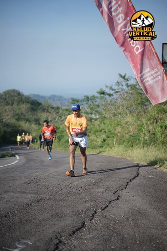 Race photo from Kelud Vertical Challenge 2024