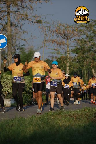 Race photo from Kelud Vertical Challenge 2024