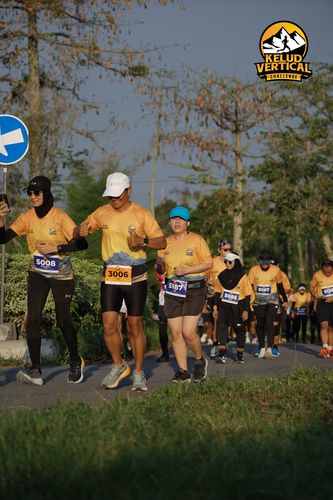 Race photo from Kelud Vertical Challenge 2024
