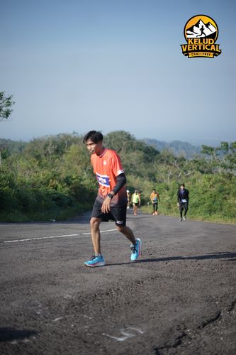 Race photo from Kelud Vertical Challenge 2024