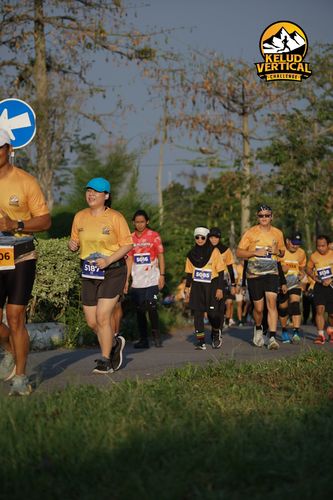 Race photo from Kelud Vertical Challenge 2024