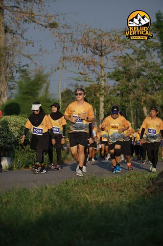 Race photo from Kelud Vertical Challenge 2024