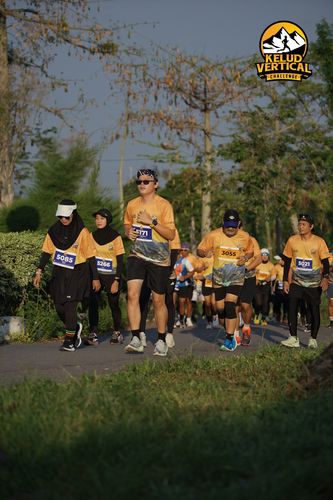 Race photo from Kelud Vertical Challenge 2024