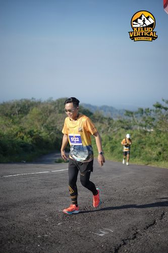 Race photo from Kelud Vertical Challenge 2024