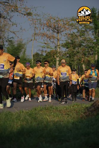 Race photo from Kelud Vertical Challenge 2024