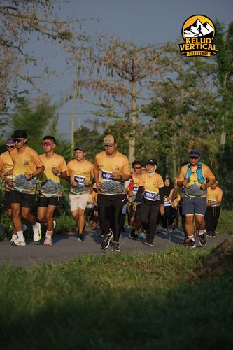 Race photo from Kelud Vertical Challenge 2024