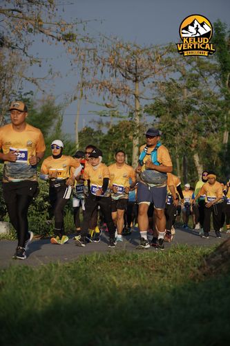 Race photo from Kelud Vertical Challenge 2024