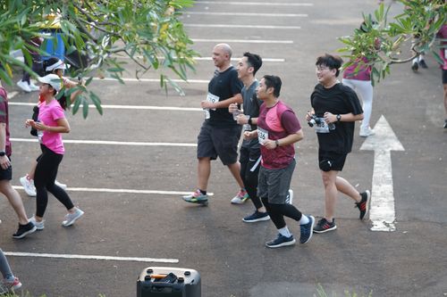 Race photo from Assurance Fun Run 2024