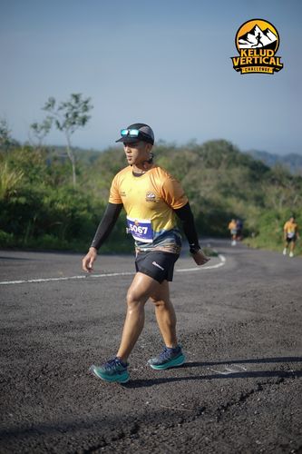 Race photo from Kelud Vertical Challenge 2024