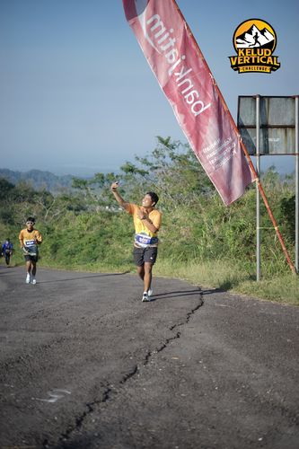 Race photo from Kelud Vertical Challenge 2024