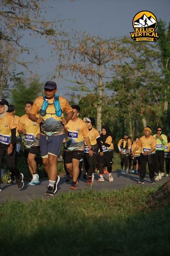 Race photo from Kelud Vertical Challenge 2024