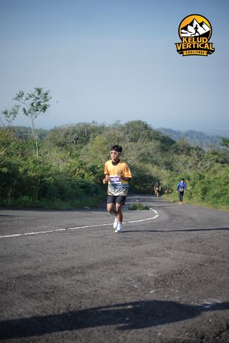 Race photo from Kelud Vertical Challenge 2024