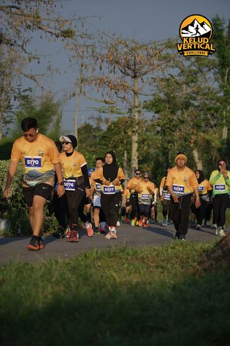 Race photo from Kelud Vertical Challenge 2024