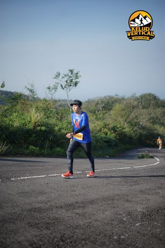 Race photo from Kelud Vertical Challenge 2024