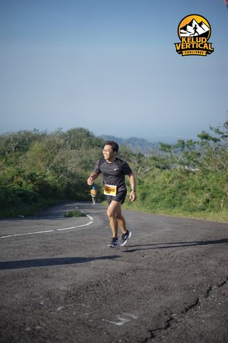 Race photo from Kelud Vertical Challenge 2024