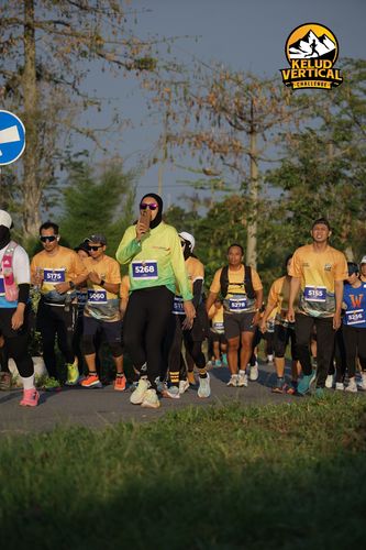 Race photo from Kelud Vertical Challenge 2024