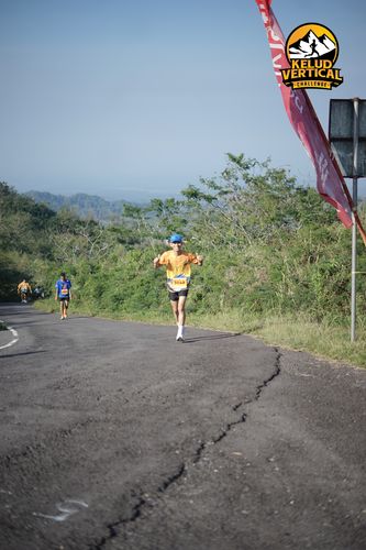 Race photo from Kelud Vertical Challenge 2024