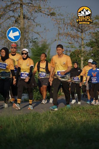 Race photo from Kelud Vertical Challenge 2024