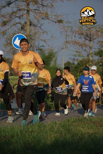 Race photo from Kelud Vertical Challenge 2024