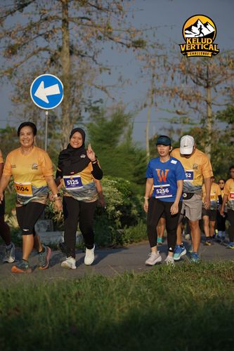 Race photo from Kelud Vertical Challenge 2024